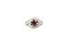Witgouden entourage ring met robijn en diamant 14 krt