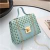 Luxe schoudertas met gouden ketting - Crossbody kleine vierk