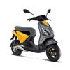 Piaggio One PMP Elektrische Scooter (Sunshine Mix) bij Centr