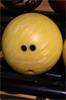 Online Veiling: Bowltech bowlingbal - kleur geel