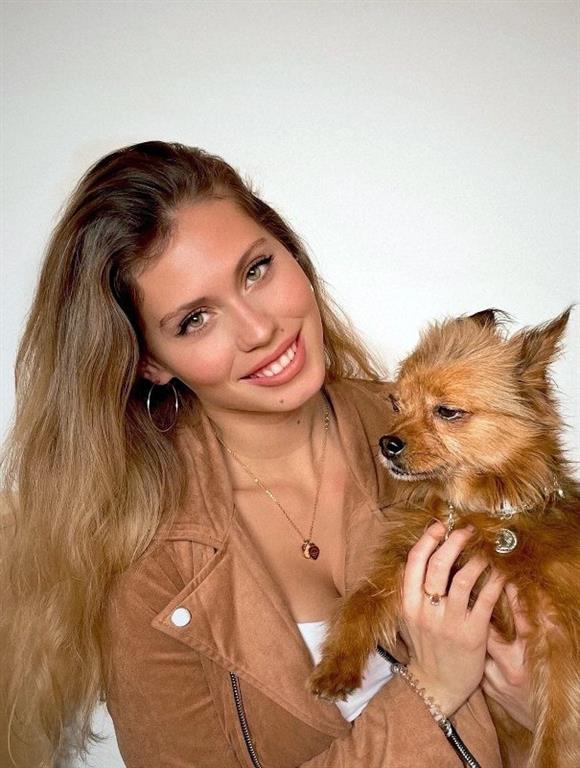 Zoek Jij een Lieve Sexy Vriendin? Vrouw Zoekt Man