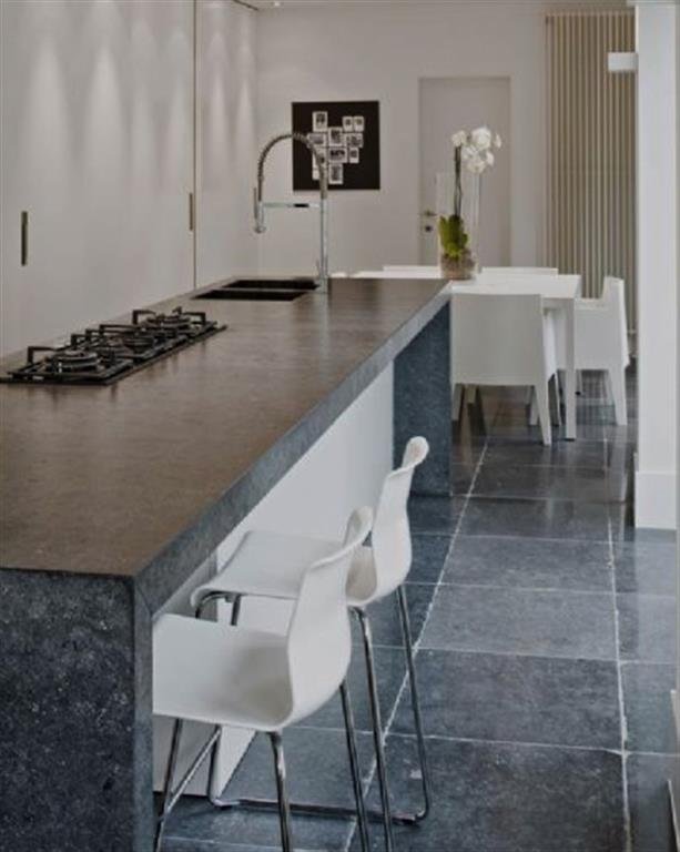 Landelijke Keukenvloer Belgisch Blauwsteen Antiek 60x60 Cm Kopen | Tegels