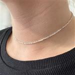 Zilveren choker ketting maansteen met 2 mm zilveren spacer balletjes