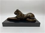 sculptuur, liggende kat van brons op een marmeren voet. - 11.5 cm - Brons, marmer.