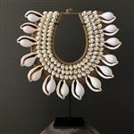 Decoratief ornament - NO RESERVE PRICE - NO RESERVE PRICE - SN1 - Decorative Shell necklace on custo