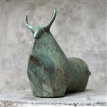 Beeld, NO RESERVE PRICE - Bronze patinated statue of an abstract bull - 15 cm - Brons