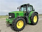 John Deere 6820