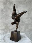 Beeld, NO RESERVE PRICE - Voluptuous Balancing Lady Statue - 30 30 - Brons