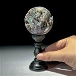 GEEN MINIMUMVERKOOPPRIJS - Prachtige druivenagaat bol op een aangepaste standaard - Hoogte: 12 cm - 