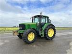 John Deere 6520