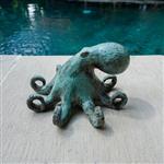 sculptuur, No Reserve Price -  A Patinated Octopus Sculpture in Bronze - 15 cm - Brons