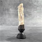 Snijwerk, NO RESERVE PRICE - A Dragon Carving from a deer antler on a stand - 15 cm - Hout, Hertenge