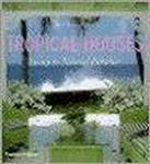 TROPICAL HOUSES, LIVING IN PARADISE [O/P]