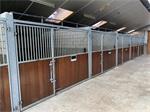 Corton paardenboxen open draaibaar 8 stuks