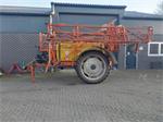 Douven Getrokken  Veldspuit 27 meter  2000 liter