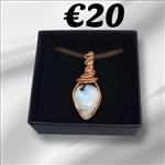 Maansteen ketting