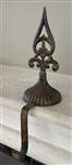 Stocking hanger Franse lelie, brons-bruin, gietijzer XM449C