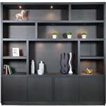 Wandkast met deuren en plint