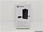 XBOX - Play & Charge Kit - New & Sealed