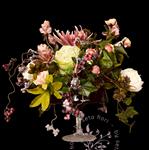 Zijden kunst bloemstuk - compleet in zwarte glazen schaal - poeder roze - 45cm