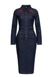 Queen Kerosin, Western Dress Roses in Small.
