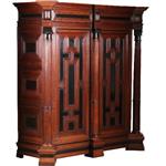 Antieke kast / Utrechtse kast 17e eeuw eiken met ebben op sloffen No.610255)