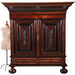 Palissander tweedeurs pilasterkast ca 1700 met veel ebben inleg (No.962630)