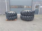 John Deere Wielen 520/85 R38   420/85 R28