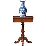 Vierkante bijzettafel of lampetafel met lade voor klein gerei op centrale poot ca 1875 (No.883021)