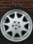 19 Inch Kia Velgen en Banden Steek 5x114,3