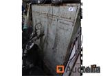 Metalen Kast, Spot