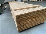 22x200mm Douglas fijn bezaagd 400cm