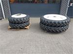 Cultuurwielen 270/95 R32 en  270/95 R48 New Holland