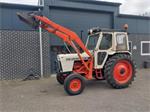David Brown 990 met voorlader en stuurbekrachtiging