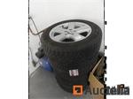 Set van 4 banden op aluminium velgen