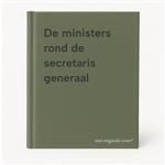 De ministers rond de secretaris generaal