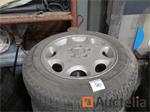4 Banden op aluminium velgen