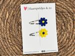 Blauw/geel (gele) madeliefjes op klikklakspeldjes - carnaval - haaraccessoires — 5 cm speldjes
