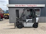 Nissan UD02A25PQ Triplo 430 Freelift/Sideshift LPG 2006