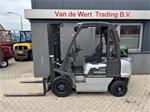 Nissan UD02A25PQ Triplo 475 Freelift/Sideshift LPG 2005