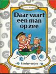 DAAR VAART EEN MAN OP ZEE