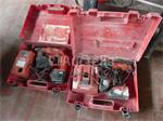 2 Hilti accu-aangedreven boormachines
