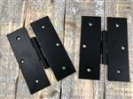 Mooie set zware plaatscharnieren, zwart.