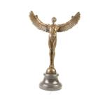 Een bronzen beeld van ICARUS
