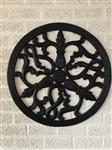 Wandornament rond, sier gesneden, zwart-bruin, fraai!
