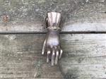Grote deurklopper in de vorm van een hand, van zwaar messing, UNIEK stuk