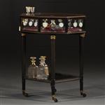 Unieke horloge- of vitrinetafel op in brons op een gedraaid onderstel (No.432232)