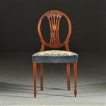 Stel van 8 Hepplewhite eetkamerstoelen incl stof naar wens of restauratie handgeborduurde petit poin