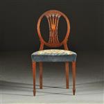 Stel van 8 Hepplewhite eetkamerstoelen incl stof naar wens of restauratie handgeborduurde petit poin