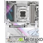 Gigabyte X870E AORUS MASTER X3D ICE